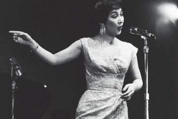 パリ・オートクチュールが似合った大歌手・大女優のオーラ─越路吹雪