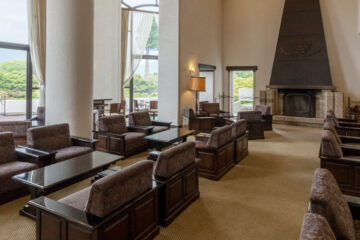 今年もツツジが咲き誇る山のホテルへ、ようこそ!