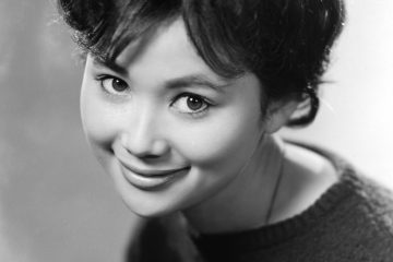 コケティッシュで健康溌溂なファニー・フェイス 女優・団 令子