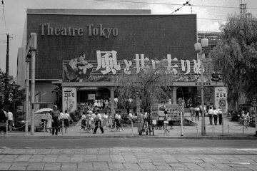 シネコンにあらず、街の映画館の全盛時代を俯瞰する展覧会「日本の映画館」