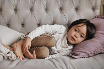 ホキ美術館 「瞳の奥にあるもの -表情でみる人物画展-」