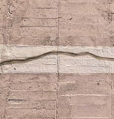 道に山の尾根が!