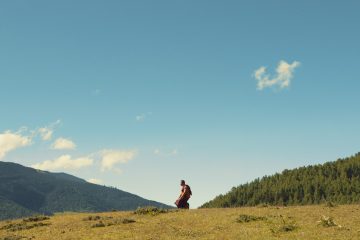 ブータン初のオスカー候補になった『ブータン 山の学校』の監督の最新作『お坊さまと鉄砲』