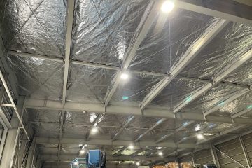 【世田谷区の熱中症対策】猛暑日の小中学校体育館内で熱中症リスクから子どもたちを守る〝遮熱シート〟の効果が話題に