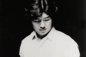  “日本ポップス界の巨人”大滝詠一のレーベル「ナイアガラ・レコー ド」の50周年を記念した特別企画展が神保町の「New Gallery」で開催される